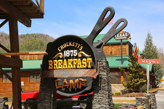 Crockett's Breakfast Camp